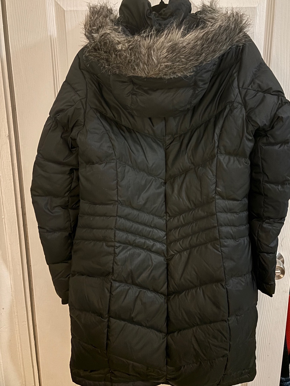 Columbia Omniheat Black Long Puffer with Detachable Faux Fur Hood Size Medium - Picture 2 of 8